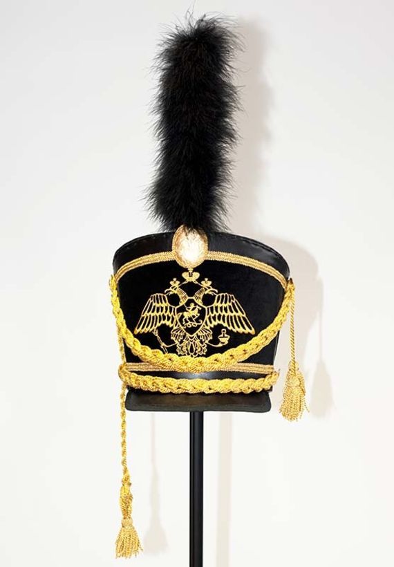 Как называется головной убор гусара. Как называется головной убор гусара. Кивер красный 56. Гусарский головной убор. Кивер гусара.